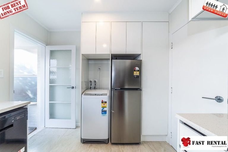 Photo of property in 4/35 Shakespeare Road, Milford, Auckland, 0620