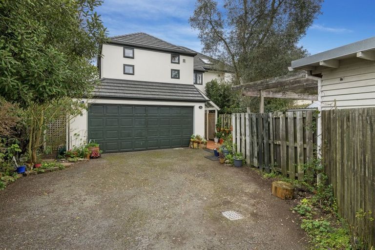 Photo of property in 84a Hinau Street, Riccarton, Christchurch, 8041