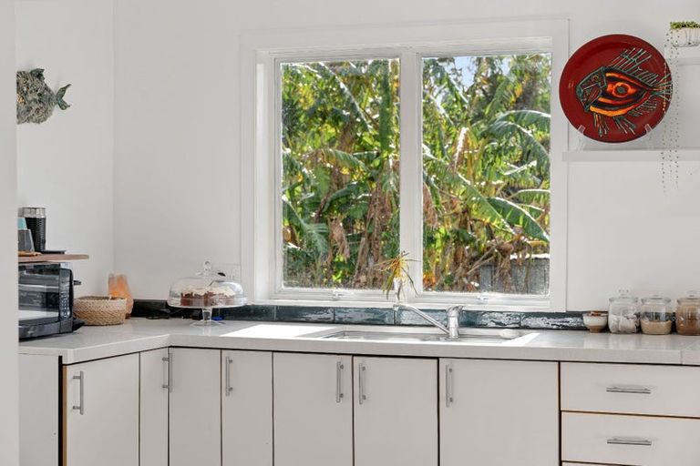 Photo of property in 20 Komiti Road, Tinopai, 0593