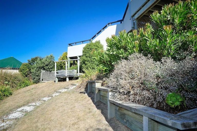 Photo of property in 9 Ranui Crescent, Diamond Harbour, 8971