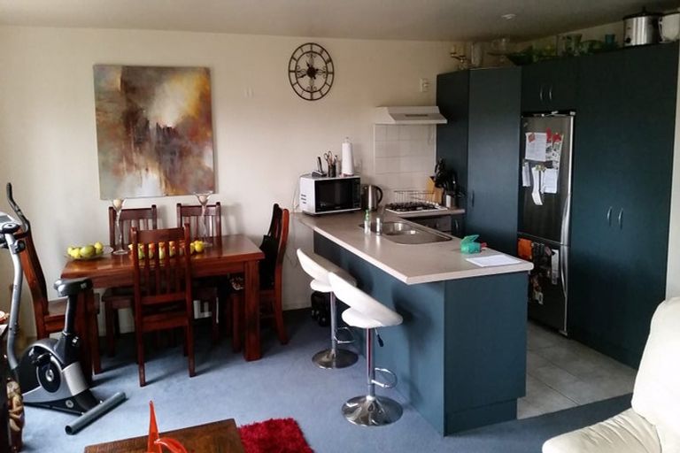 Photo of property in 14/3 Orwell Road, Greenhithe, Auckland, 0632