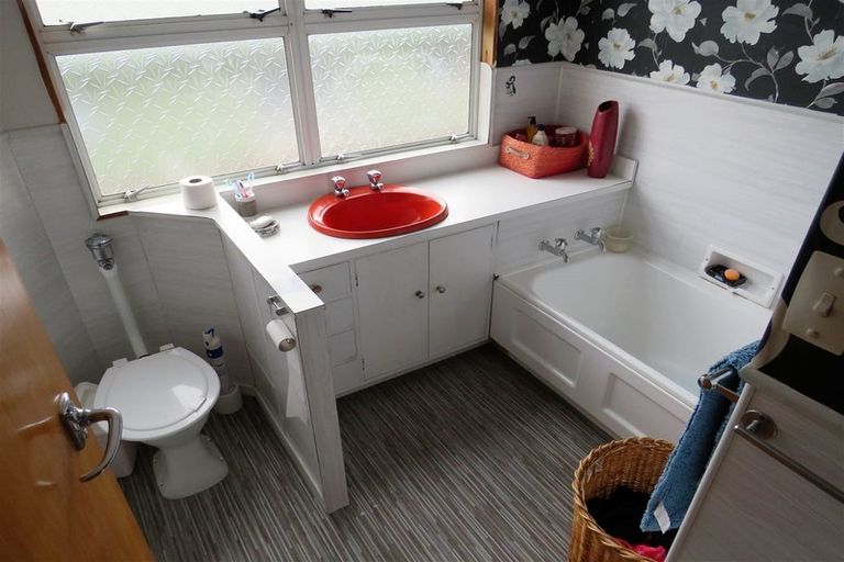 Photo of property in 2 Princess Street, Dannevirke, 4930