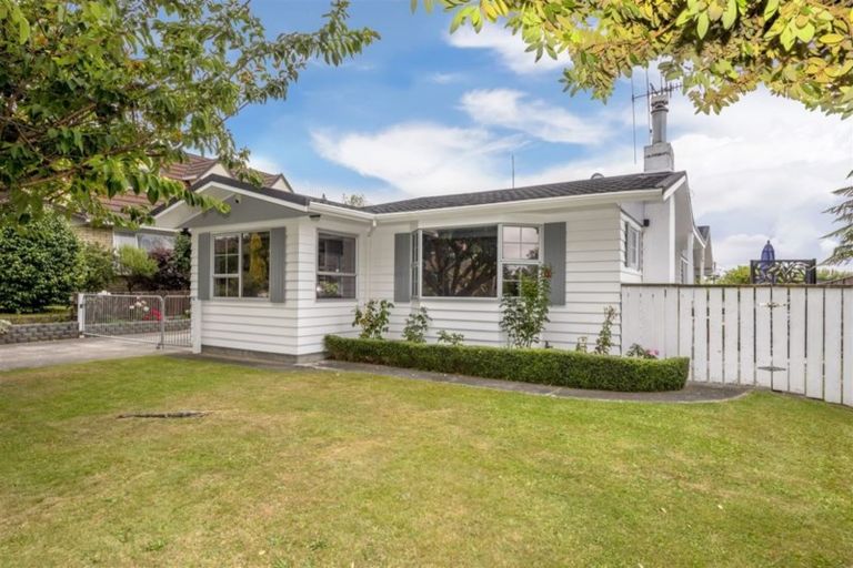 Photo of property in 8 Regal Street, Levin, 5510