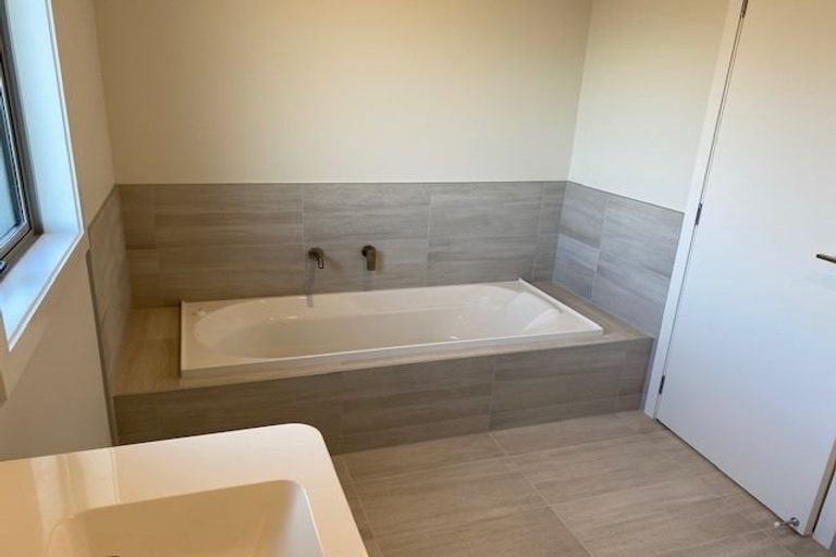 Photo of property in 22 Arrow Place, Te Awa, Napier, 4110