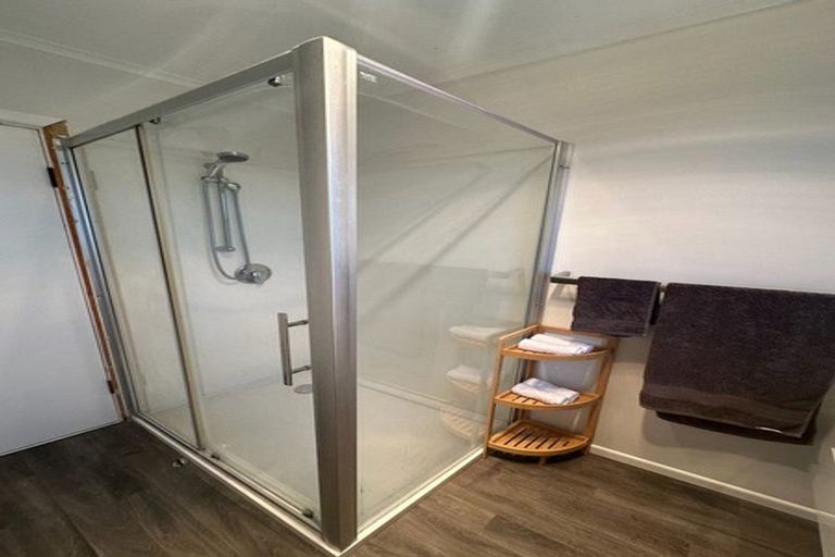 Photo of property in 28 High Street West, Waitara, 4320