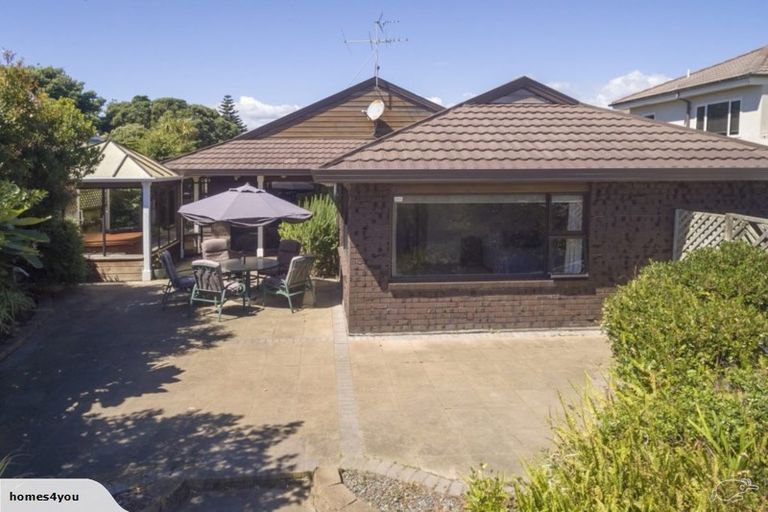 Photo of property in 17 Manly Street, Paraparaumu Beach, Paraparaumu, 5032