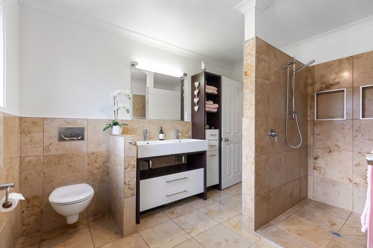 Photo of property in 642 Gloucester Road, Papamoa Beach, Papamoa, 3118