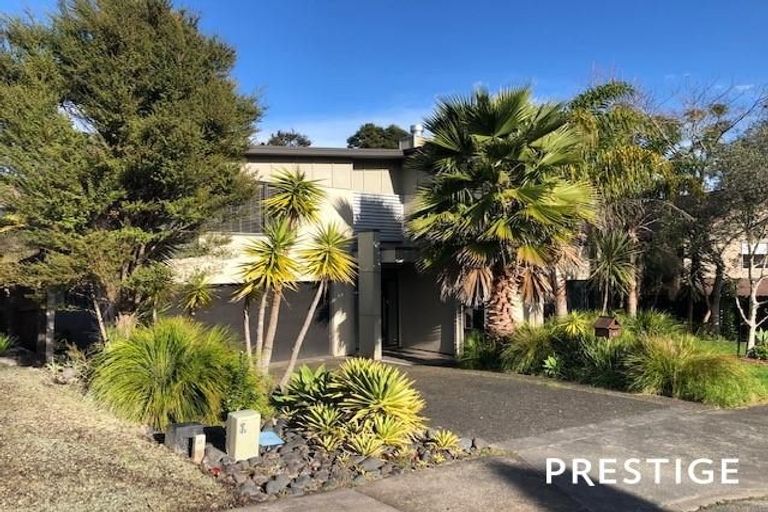 Photo of property in 48 Newbury Place, Schnapper Rock, Auckland, 0632