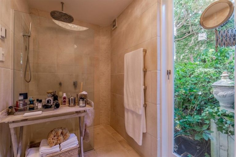 Photo of property in 2/20 Macky Avenue, Devonport, Auckland, 0624