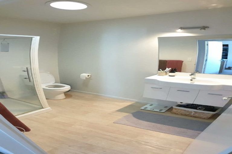 Photo of property in 29b Clarence Street South, Addington, Christchurch, 8024