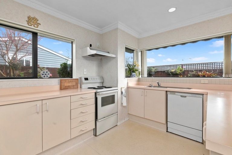Photo of property in 3/24 Fourth Avenue, Tauranga, 3110