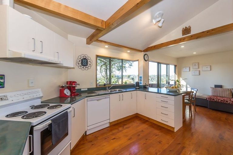 Photo of property in 5 Charlotte Street, Stanmore Bay, Whangaparaoa, 0932