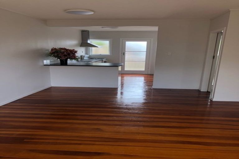 Photo of property in 2/4 Cecil Road, Milford, Auckland, 0620