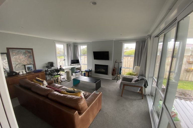 Photo of property in 22 Clare Street, Cambridge, 3434