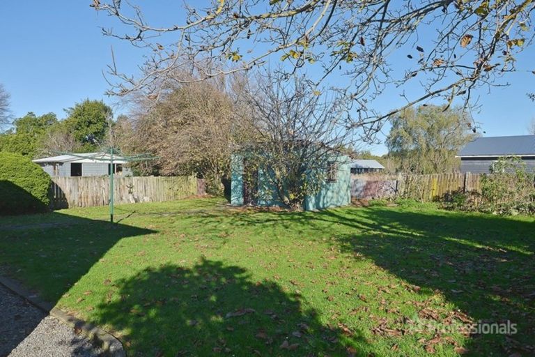 Photo of property in 75 Victoria Street, Carterton, 5713