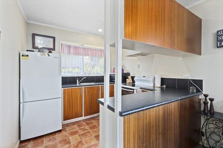 Photo of property in 11b Florio Terrace, Tawa, Wellington, 5028