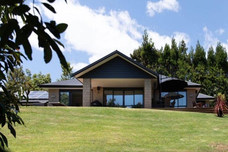 Photo of property in 260 Athenree Road, Athenree, Katikati, 3177