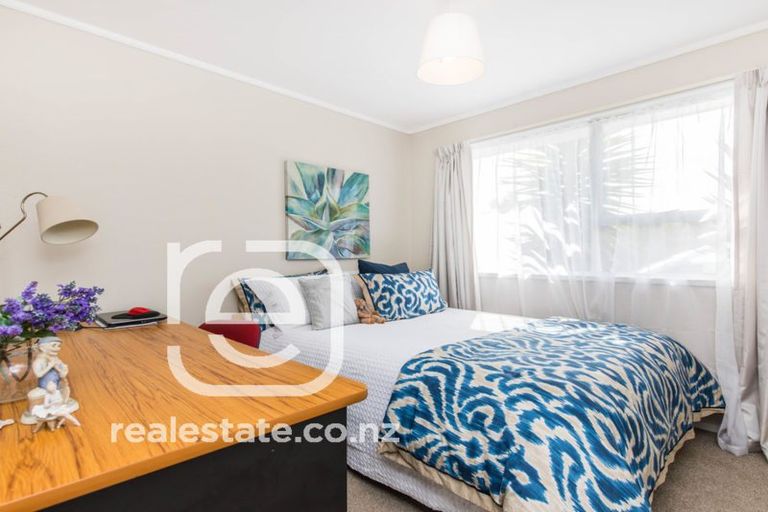 Photo of property in 44 Cardiff Road, Pakuranga, Auckland, 2010