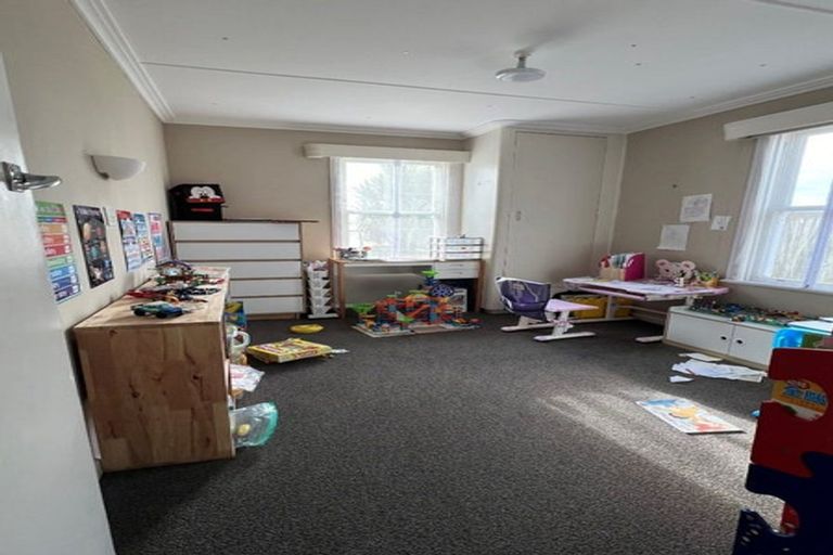 Photo of property in 35 Takutai Avenue, Half Moon Bay, Auckland, 2012