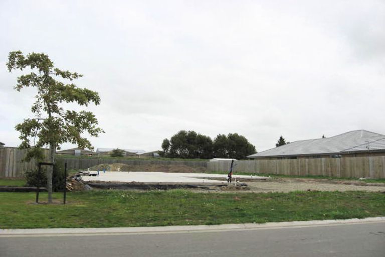 Photo of property in 13 Cairnbrae Drive, Prebbleton, 7604