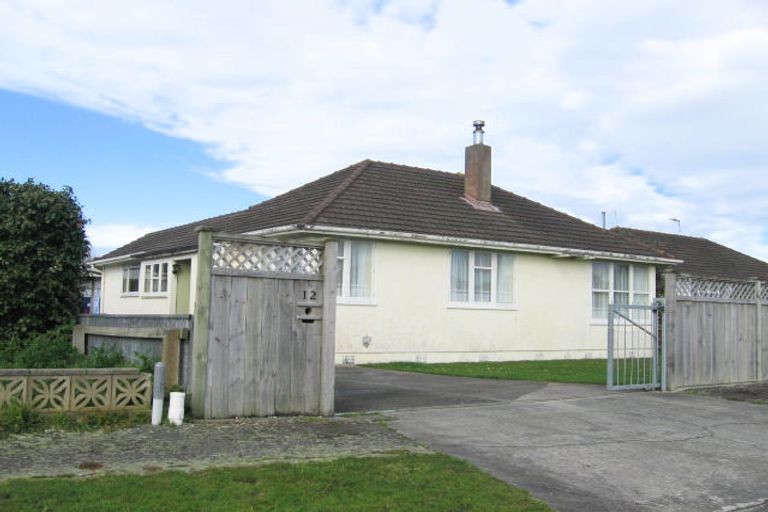 Photo of property in 12 Bristol Crescent, Roslyn, Palmerston North, 4414