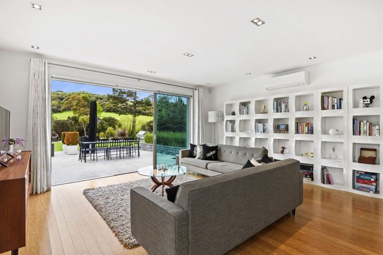 Photo of property in 40 Rautahi Terrace, Redvale, Albany, 0792