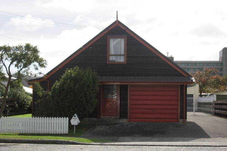 Photo of property in 37 Copeland Street, Hutt Central, Lower Hutt, 5011
