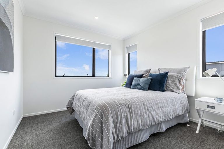 Photo of property in 11 Hiwi Rakau Rise, Westgate, Auckland, 0614