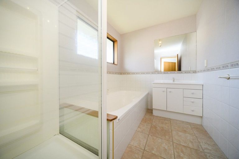 Photo of property in 77 Collingwood Street, Hokowhitu, Palmerston North, 4410