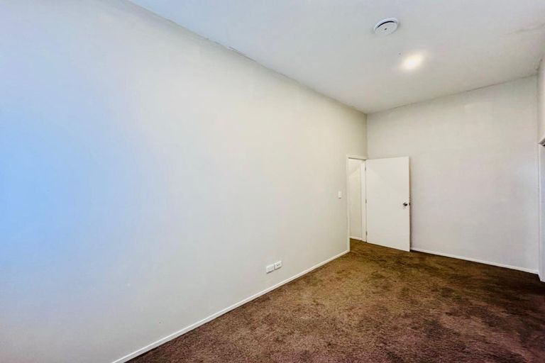 Photo of property in 25 Montilla Place, Manurewa, Auckland, 2102