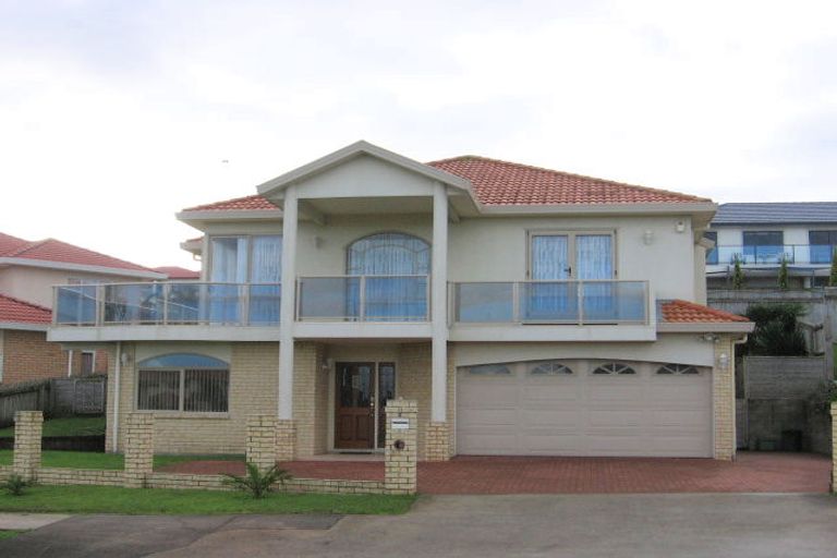 Photo of property in 2 Bougainvillaea Terrace, Goodwood Heights, Auckland, 2105