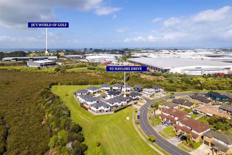 Photo of property in 93 Naylors Drive, Mangere, Auckland, 2022