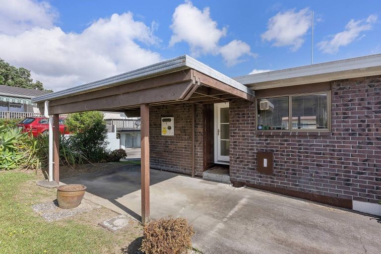 Photo of property in 2/12 Sherie Place, Howick, Auckland, 2014