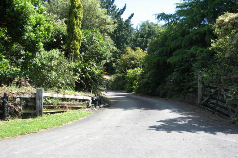 Photo of property in 16 Ameku Road, Raetihi, 4632