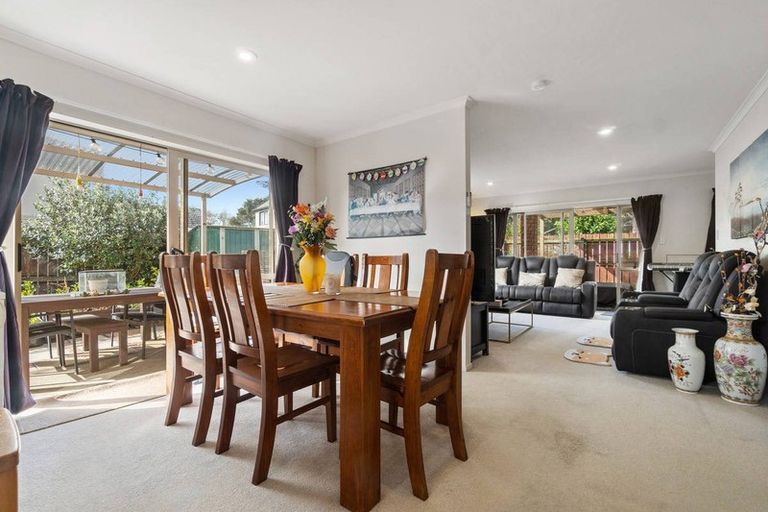 Photo of property in 27 Roy Douglas Place, Favona, Auckland, 2024