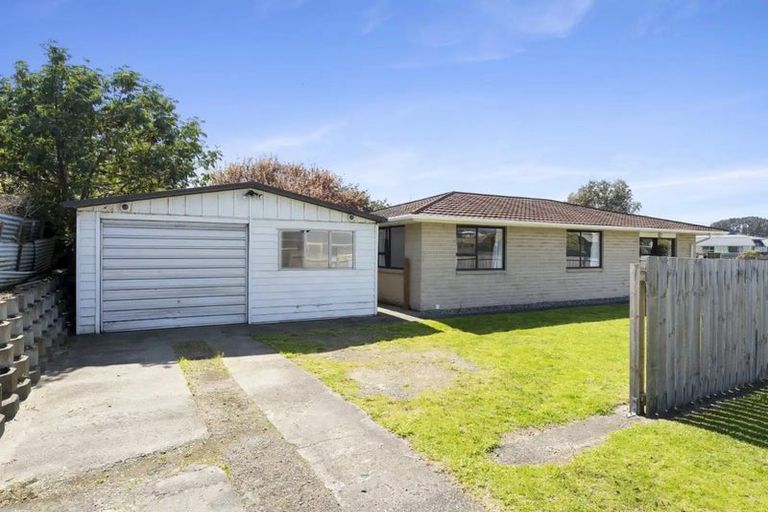 Photo of property in 87 Norfolk Crescent, Otaki Beach, Otaki, 5512