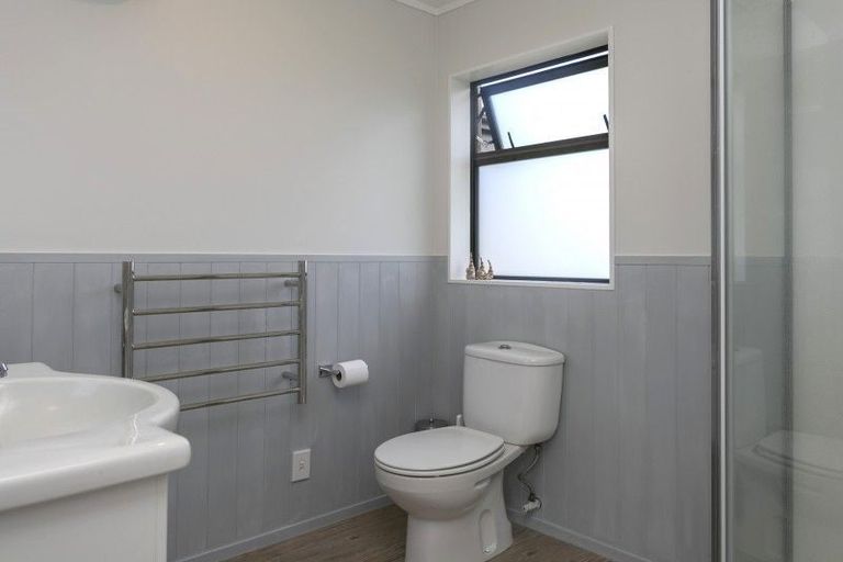 Photo of property in 28 Kahurangi Drive, Rangatira Park, Taupo, 3330