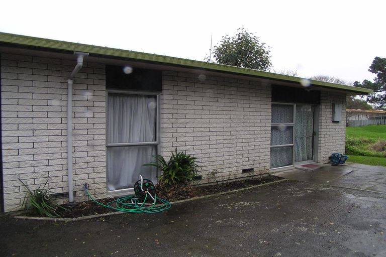 Photo of property in 505 Featherston Street, Roslyn, Palmerston North, 4414