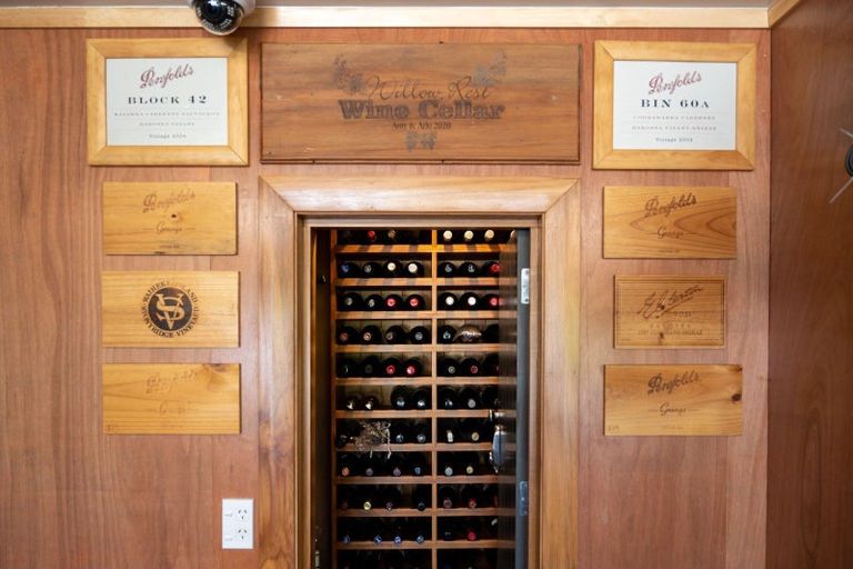 Photo of property in 25 Willow Avenue, Hannahs Bay, Rotorua, 3010