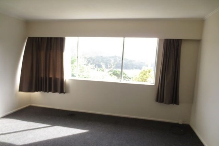 Photo of property in 2/132 Curtis Street, Northland, Wellington, 6012