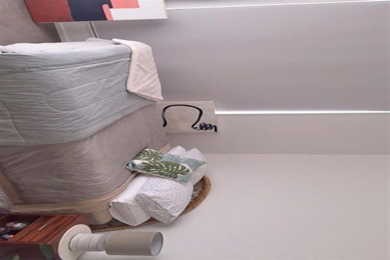 Photo of property in 51 Kirimoko Crescent, Wanaka, 9305