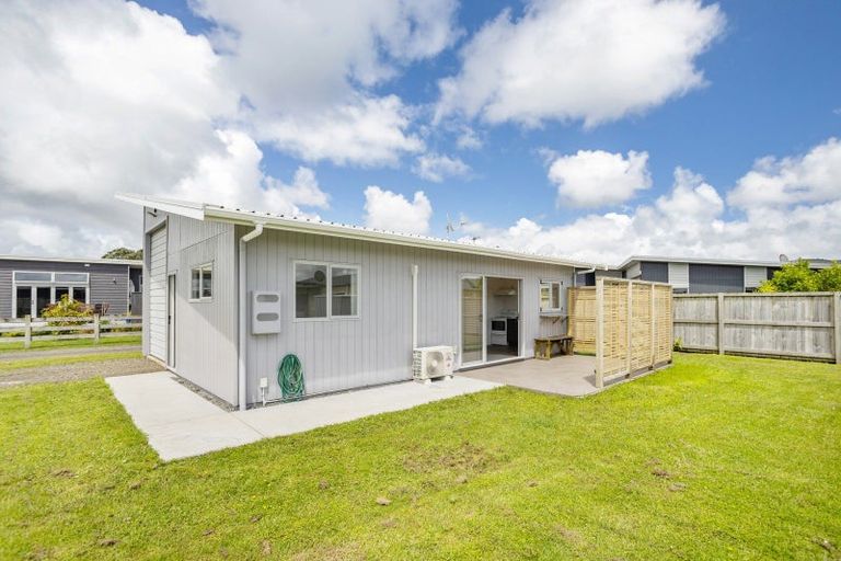 Photo of property in 6 Rena Place, Whitianga, 3510