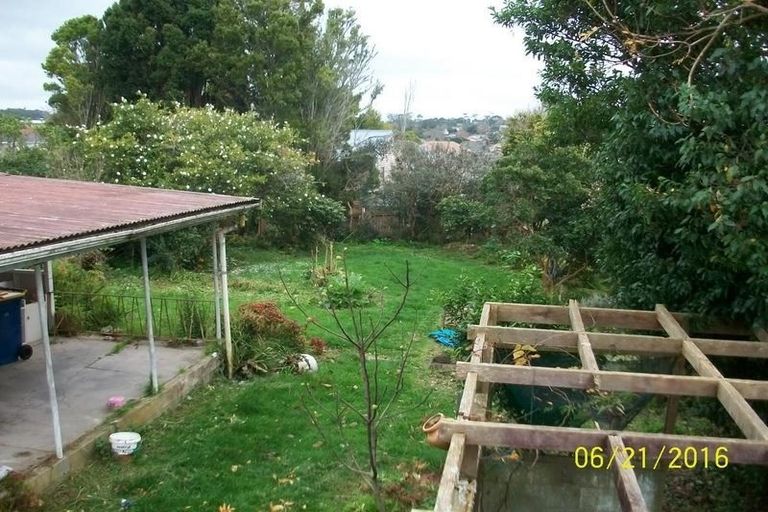 Photo of property in 23 Barbary Avenue, Kelston, Auckland, 0602