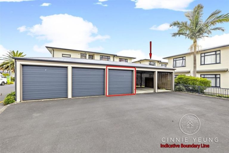 Photo of property in 125/2 Armoy Drive, East Tamaki, Auckland, 2016