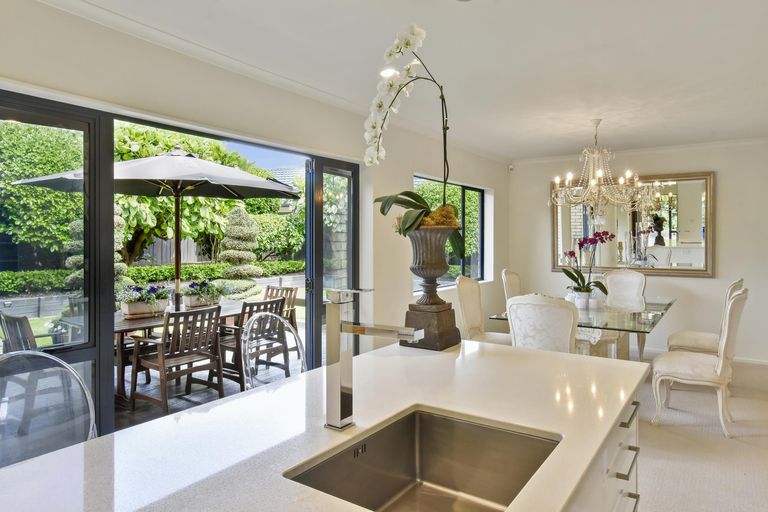 Photo of property in 80 Lothian Brae, Wattle Downs, Auckland, 2103