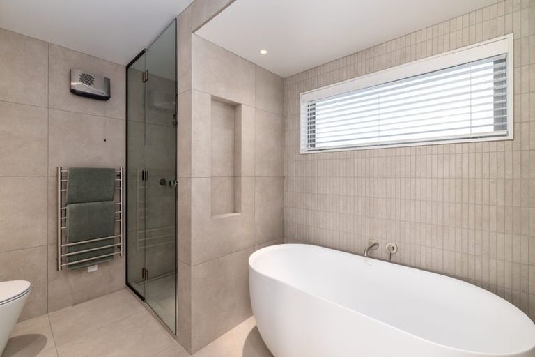 Photo of property in 2/979 Colombo Street, St Albans, Christchurch, 8014