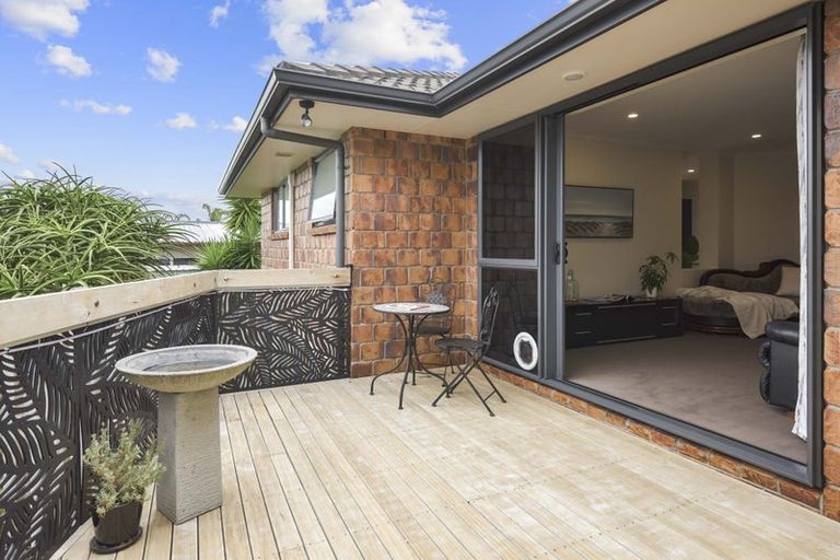 Photo of property in 28 Hawaiian Parade, Arkles Bay, Whangaparaoa, 0932