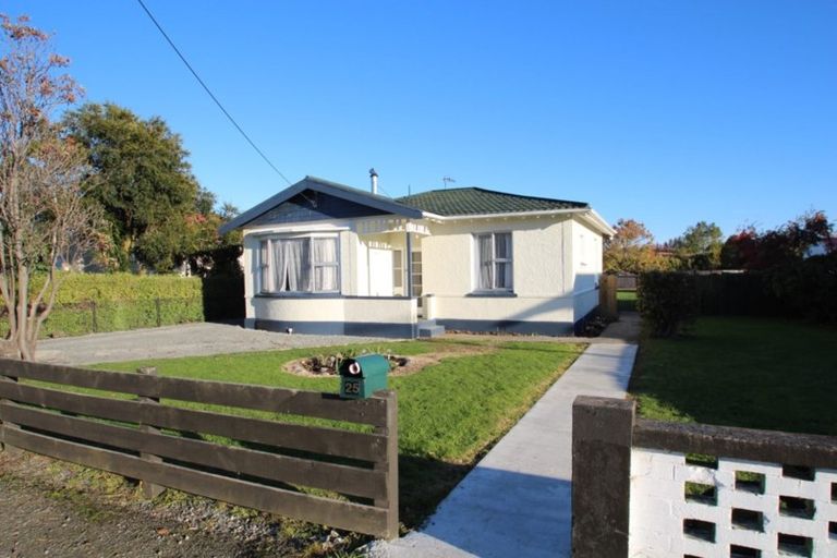Photo of property in 25 Oakland Street, Mataura, 9712