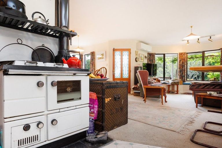 Photo of property in 303 Kahuterawa Road, Linton, Palmerston North, 4472