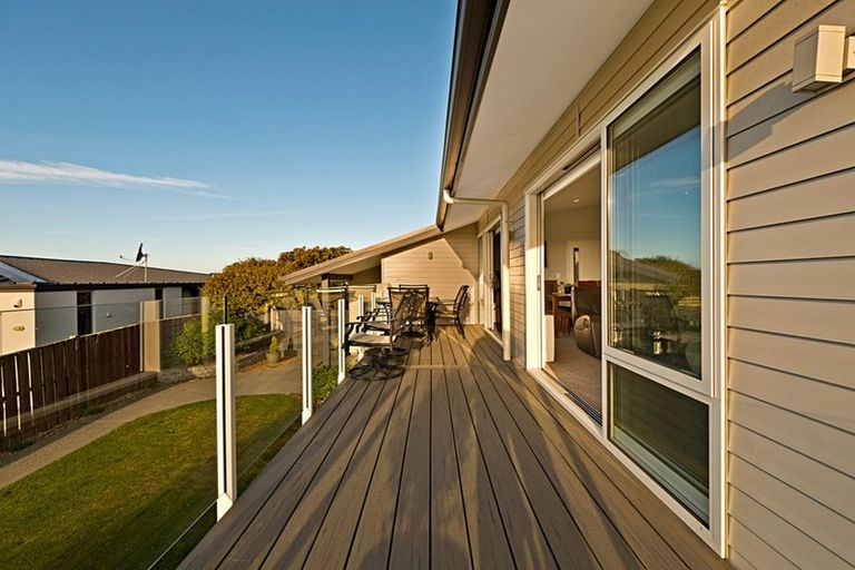 Photo of property in 42 Santa Maria Avenue, Mount Pleasant, Christchurch, 8081